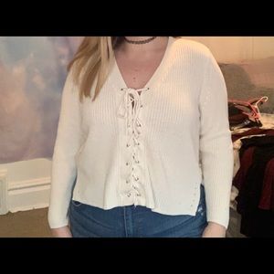 🌸Lace Up Sweater🌸